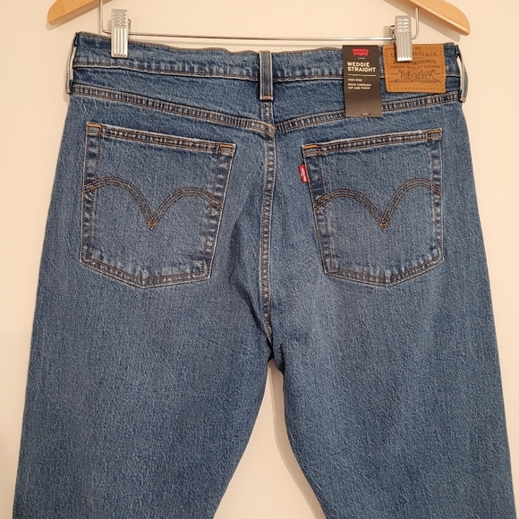 NWT Levi's Wedgie straight leg jeans sz 32 - Picture 8 of 16